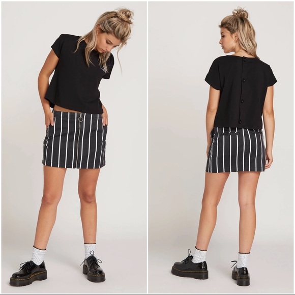 VOLCOM: The Frochickie Skirt Sz: L - Picture 3 of 5